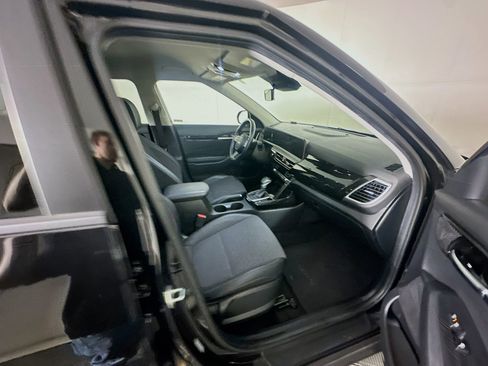 Used 2025 Kia Seltos S image 30