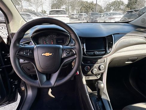 Used 2022 Chevrolet Trax LS w/ Tint and Cruise Package image 12