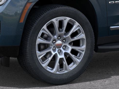 New 2026 GMC Yukon XL Denali w/ Advanced Technology Package AWD/4WD image 9