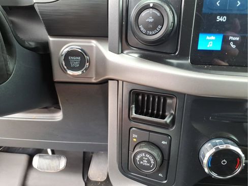 Used 2025 Ford F150 XLT w/ Equipment Group 302A MID image 26