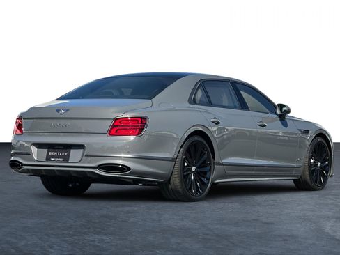 New 2025 Bentley Flying Spur Plug-In Hybrid image 7