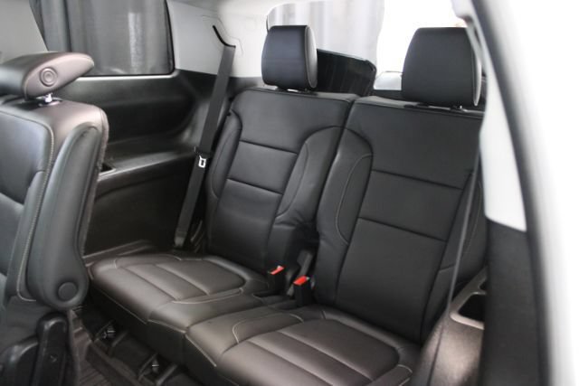 Used 2017 GMC Acadia SLT AWD/4WD image 25