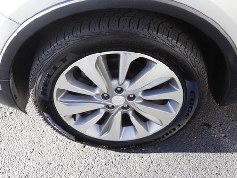 Used 2019 Buick Encore Preferred image 11