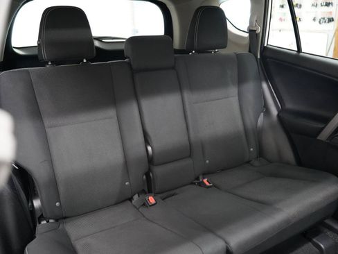 Used 2016 Toyota RAV4 XLE w/ Cargo Management Package FWD image 33