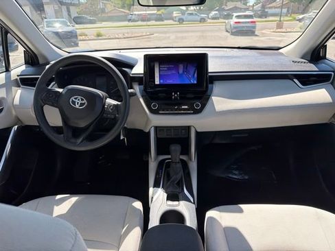 Used 2024 Toyota Corolla Cross L AWD/4WD image 13