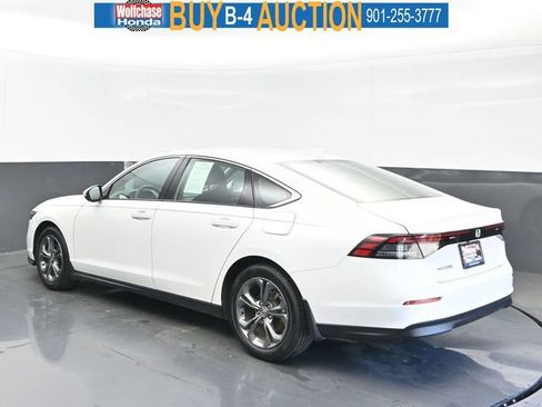 Used 2023 Honda Accord EX image 3