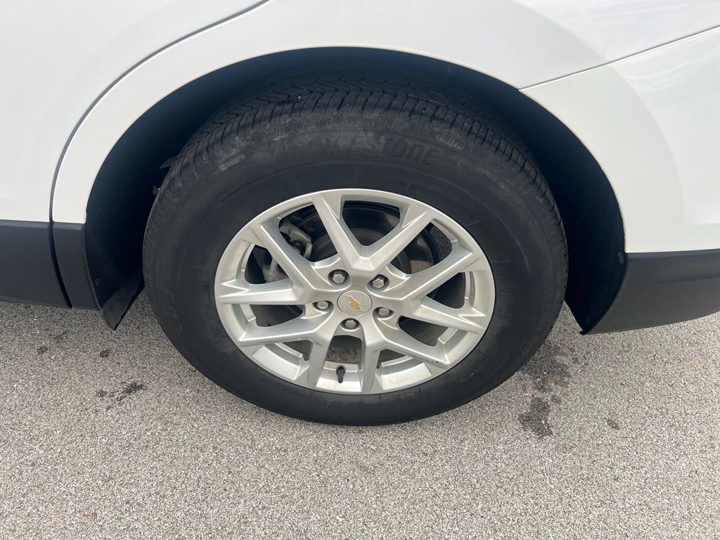 Used 2024 Chevrolet Equinox LT AWD/4WD image 14