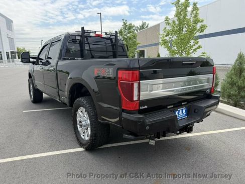 Used 2022 Ford F350 Platinum w/ FX4 Off-Road Package AWD/4WD image 3
