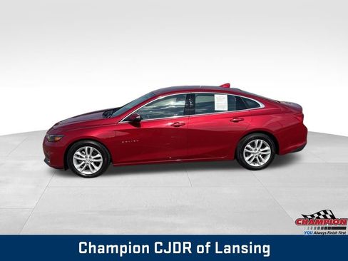 Used 2016 Chevrolet Malibu LT w/ Driver Confidence Package image 4