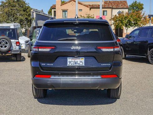 Used 2022 Jeep Grand Cherokee L Limited w/ Luxury Tech Group II image 5