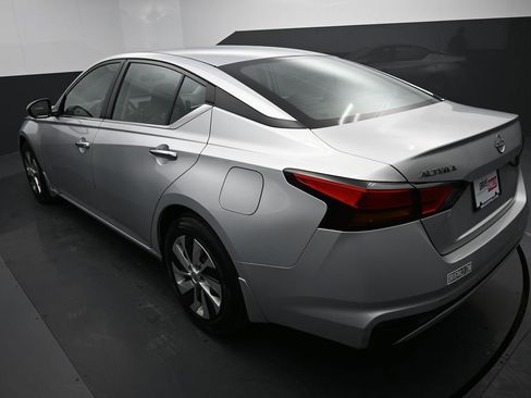 Used 2023 Nissan Altima 2.5 S image 8