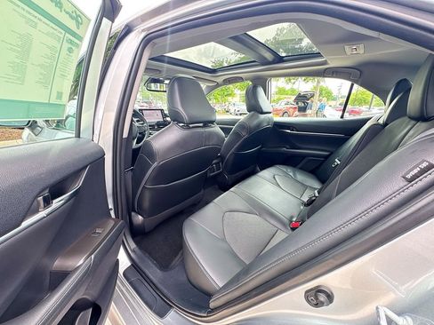 Used 2021 Toyota Camry XSE FWD image 32