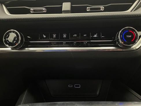 New 2026 Chevrolet Equinox LT w/ Safety and Technology Package AWD/4WD image 6