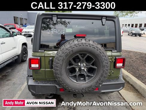 Used 2024 Jeep Wrangler Unlimited Sport AWD/4WD image 5
