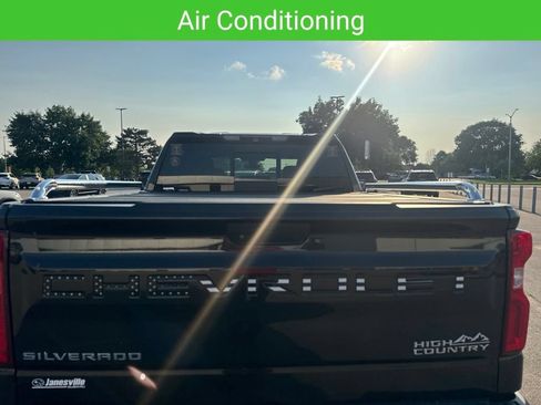Used 2019 Chevrolet Silverado 1500 High Country w/ Technology Package AWD/4WD image 11