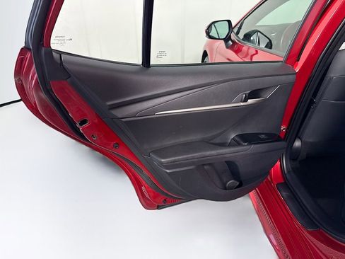 Used 2025 Toyota Camry SE image 26