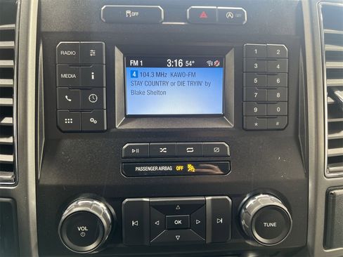 Used 2018 Ford F150 XLT image 16