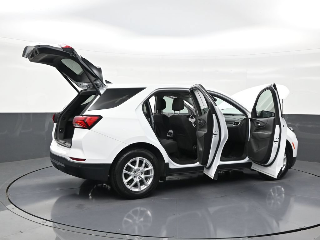 Used 2021 Chevrolet Equinox LT FWD image 28