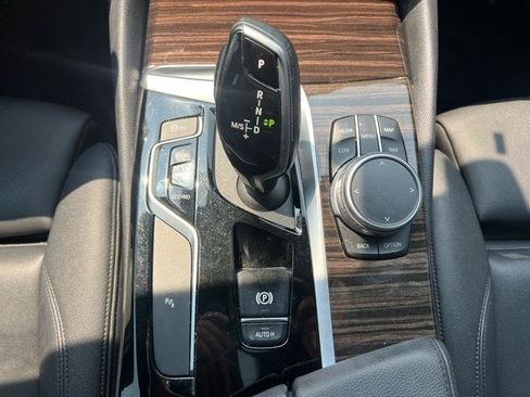 Used 2020 BMW 530i xDrive w/ Premium Package AWD/4WD image 18