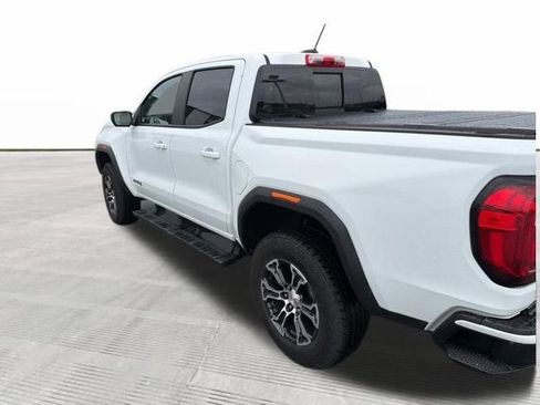 Used 2025 GMC Canyon AT4 w/ Technology Plus Package image 4