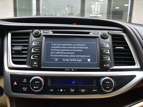 Used 2015 Toyota Highlander Limited FWD image 40