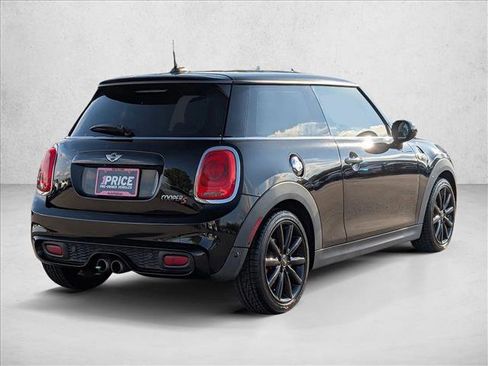 Used 2018 MINI Cooper S image 4