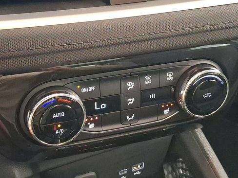 Used 2026 Chevrolet TrailBlazer LT w/ Convenience Package FWD image 16