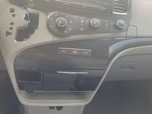 Used 2011 Toyota Sienna LE image 20