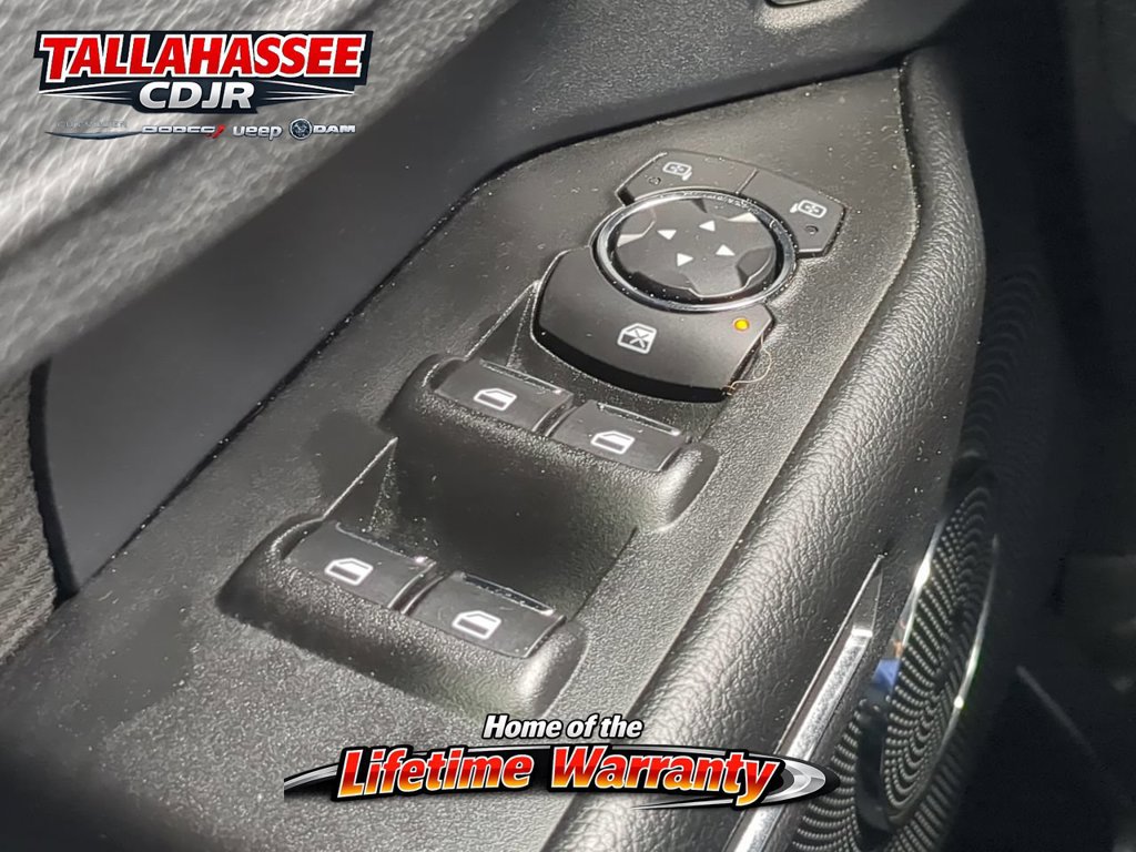 Used 2021 Ford Expedition XLT w/ FX4 Off-Road Package AWD/4WD image 34