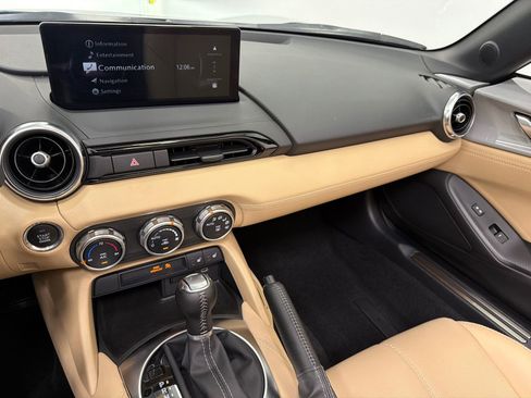 Used 2024 MAZDA MX-5 Miata Grand Touring w/ Appearance Package image 22
