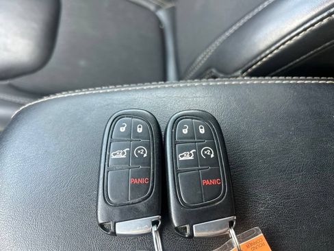 Used 2018 Jeep Cherokee Latitude Plus w/ Comfort/Convenience Group AWD/4WD image 12