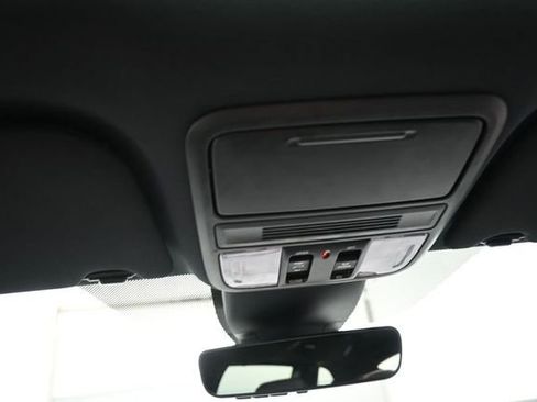Used 2025 Honda Odyssey Sport-L image 12