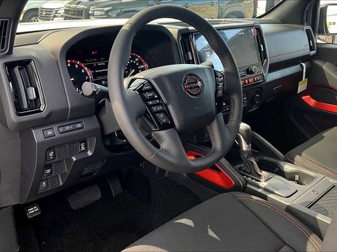 New 2026 Nissan Frontier Pro-X w/ Pro-X Convenience Package image 10