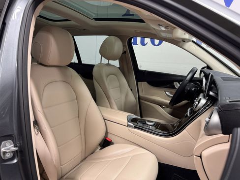 Used 2017 Mercedes-Benz GLC 300 image 12