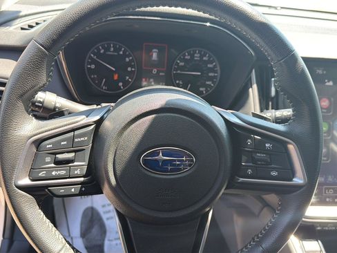 Used 2025 Subaru Outback Premium AWD/4WD image 14