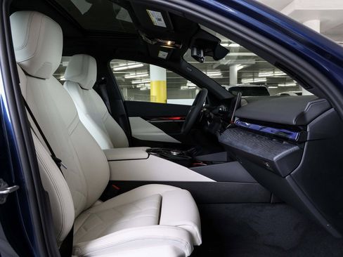 New 2026 BMW 530i w/ Premium Package image 28