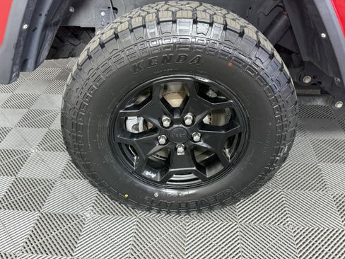 Used 2021 Jeep Gladiator Willys image 28