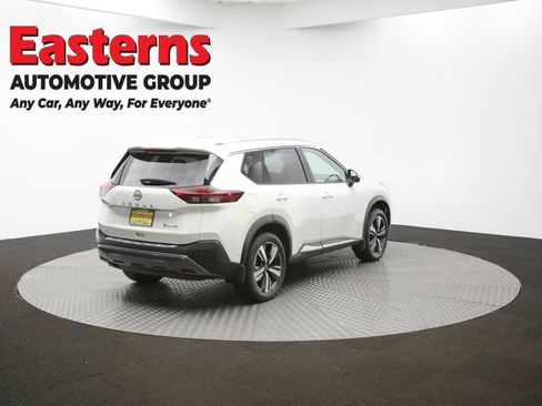 Used 2023 Nissan Rogue SL w/ SL Premium Package image 43