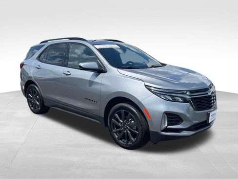 Used 2023 Chevrolet Equinox RS AWD/4WD image 7