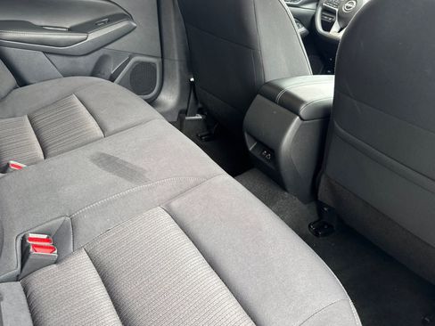 Used 2025 Nissan Altima 2.5 SV FWD image 29