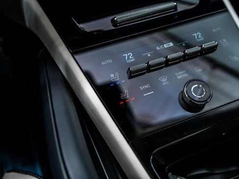 New 2026 Porsche Cayenne Coupe image 20