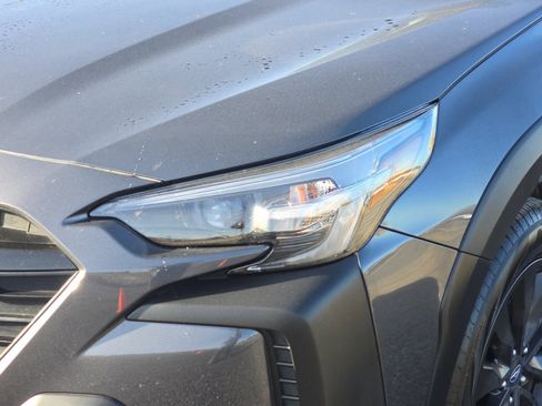 Used 2025 Subaru Outback Onyx Edition image 52