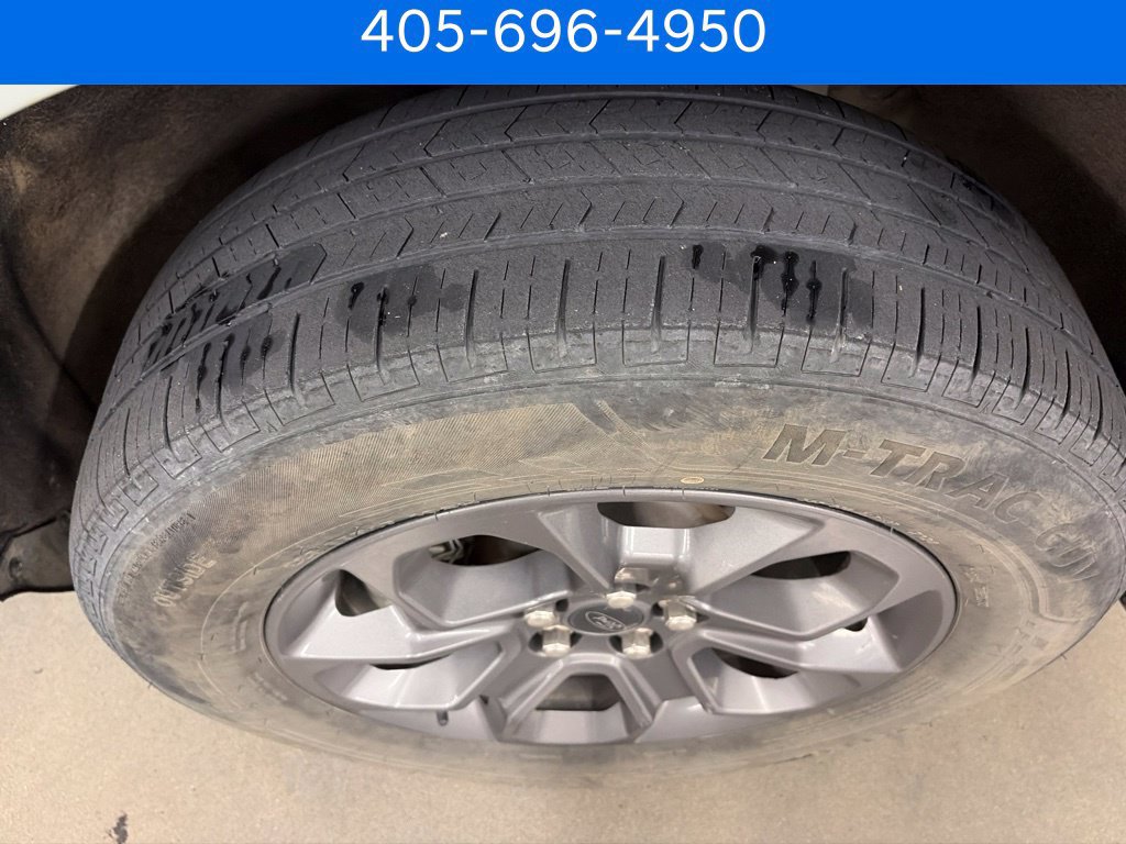 Used 2022 Ford Maverick XLT FWD image 2
