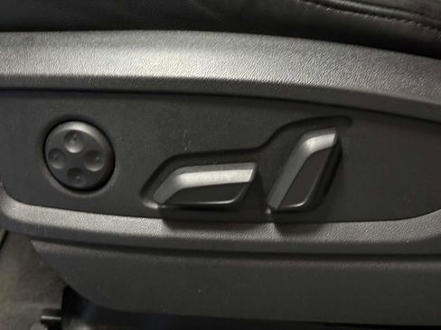 Used 2022 Audi Q5 2.0T Premium AWD/4WD image 17
