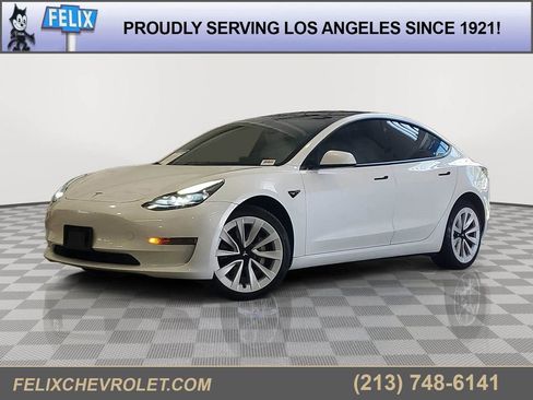 Used 2021 Tesla Model 3 Standard Range Plus RWD image 1