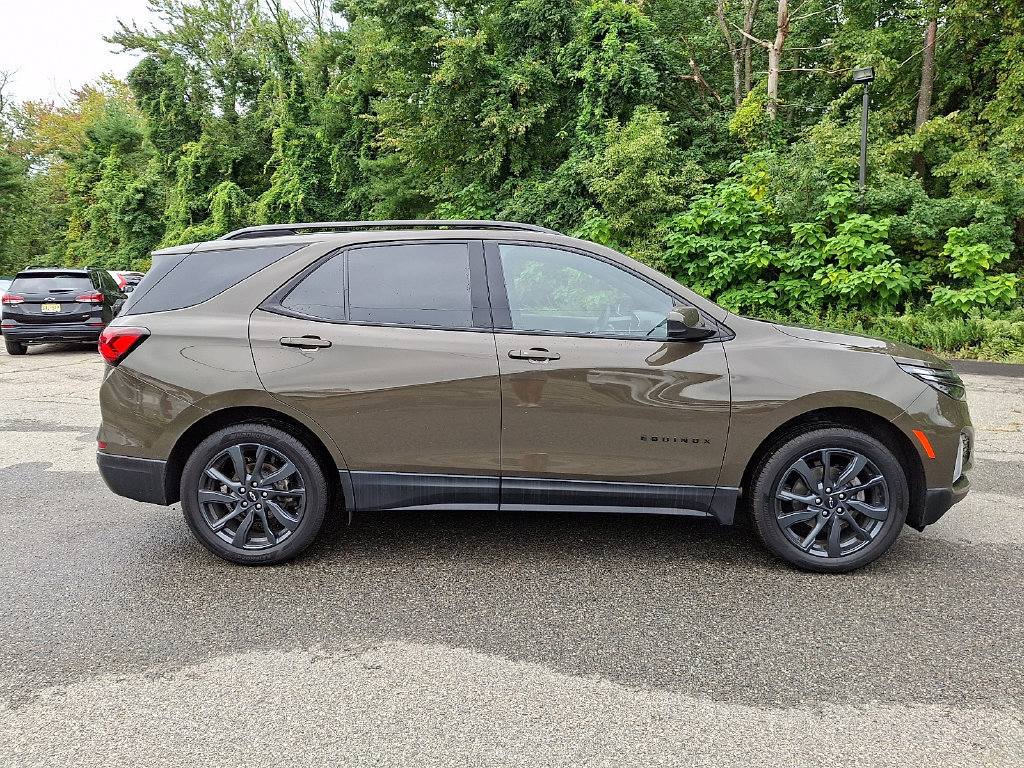 Used 2023 Chevrolet Equinox RS AWD/4WD image 8