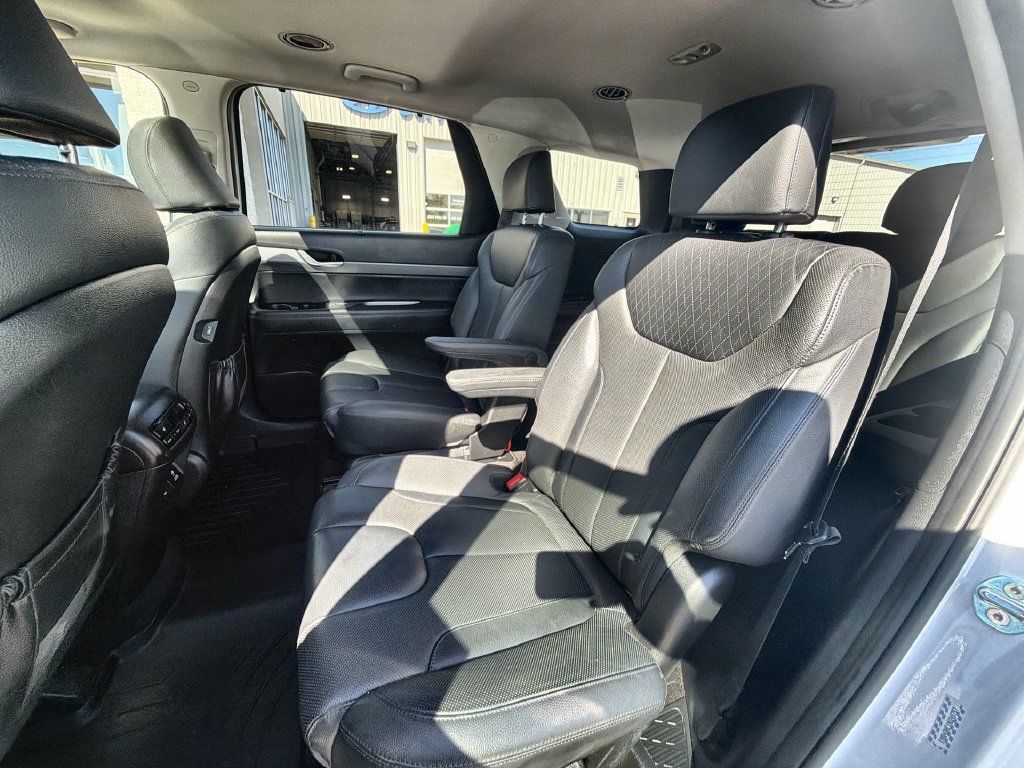 Used 2021 Hyundai Palisade SEL w/ Premium Package AWD/4WD image 23