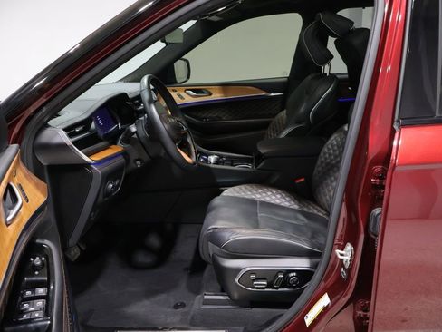 Certified 2024 Jeep Grand Cherokee L Summit image 12