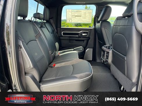 New 2026 RAM 2500 Laramie AWD/4WD image 22