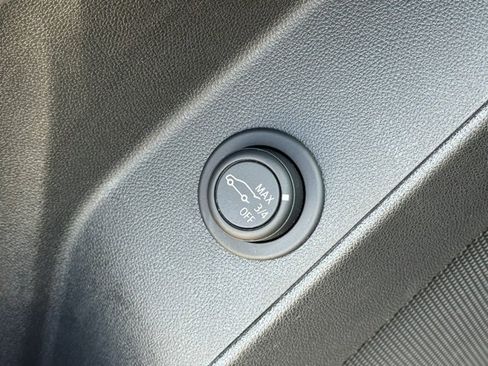 Certified 2021 Chevrolet Equinox LT image 28